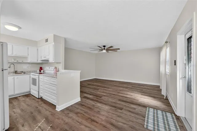 $145,000 | 1802 Bedford Lane, Unit 12, Sun City Center, FL 33573