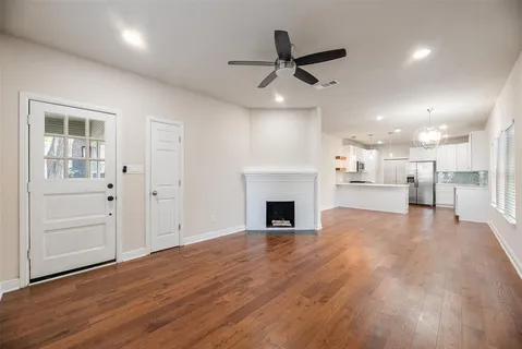 $489,000 | 807 Hollywood Avenue, Dallas, TX 75208