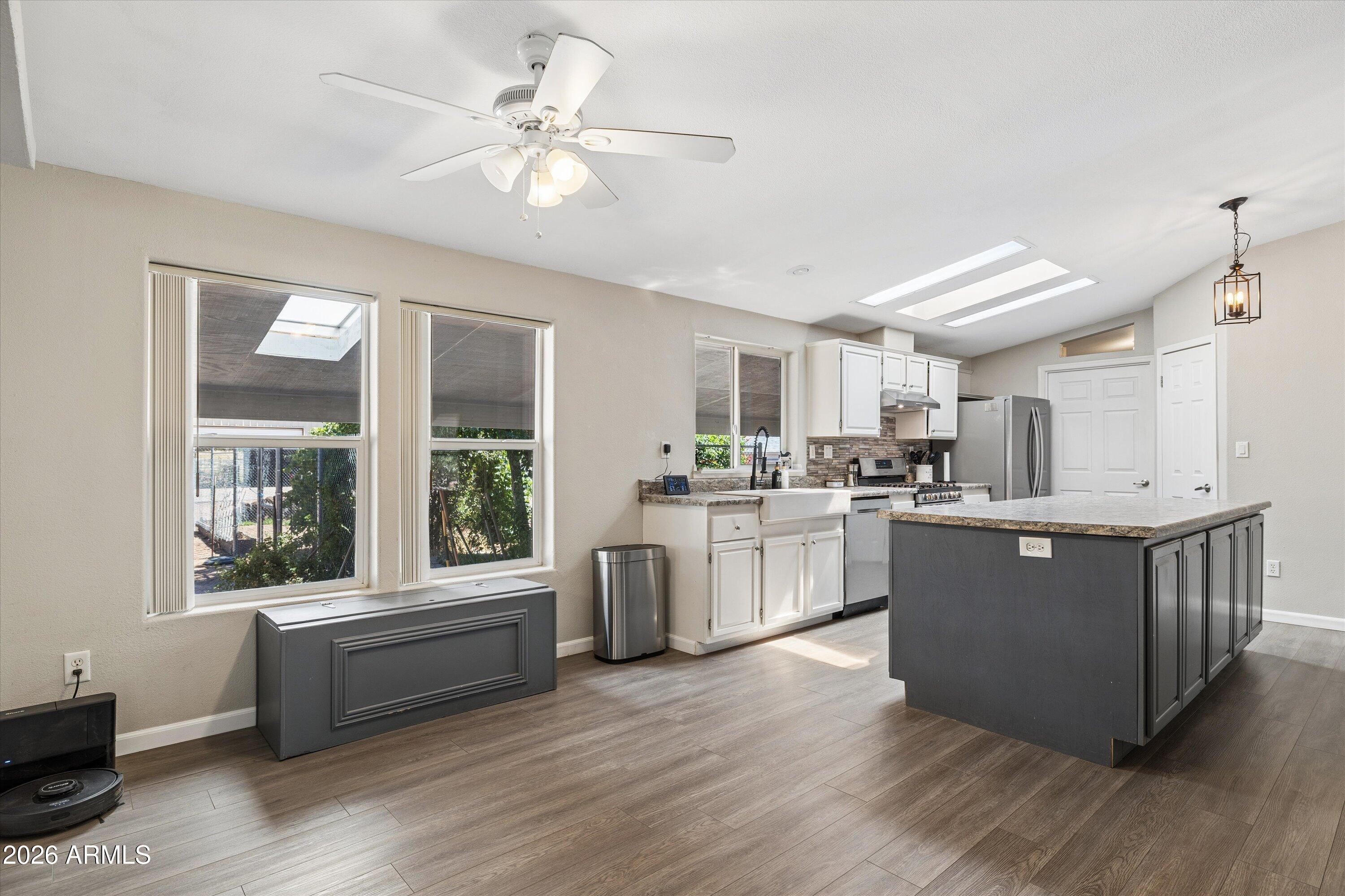 191 Cornerstone Way Payson, AZ 85541 - Photo 10 of 48 09-Kitchen & Dining Room