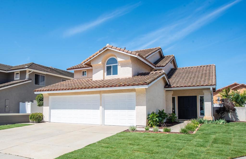 2038 Ridgeline Avenue Vista, CA 92081 - Photo 3 of 41