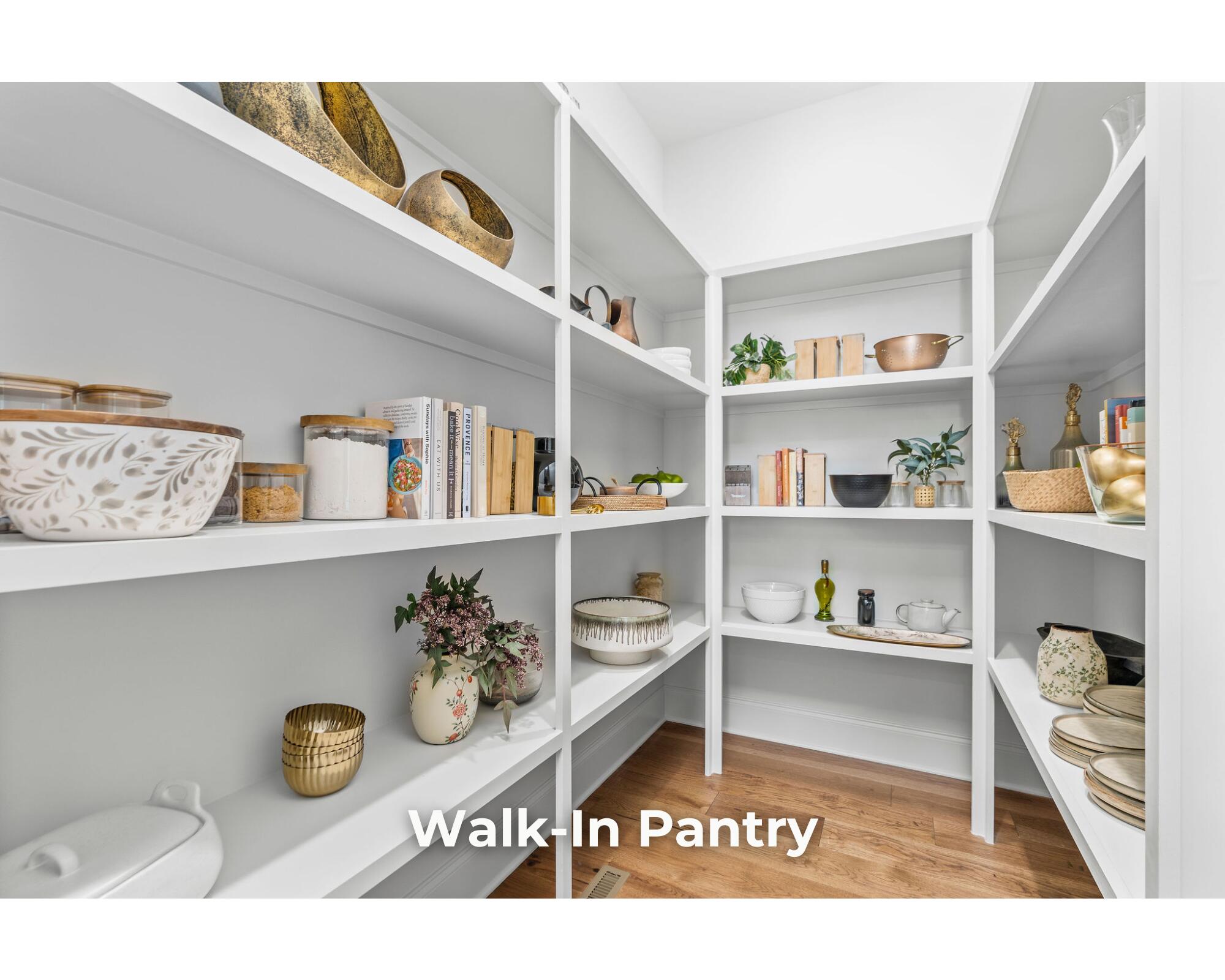 4534 Shackleford Rdg Road, Unit 3 Signal Mountain, TN 37377 - Photo 22 of 53 20 - Walk in Pantry
