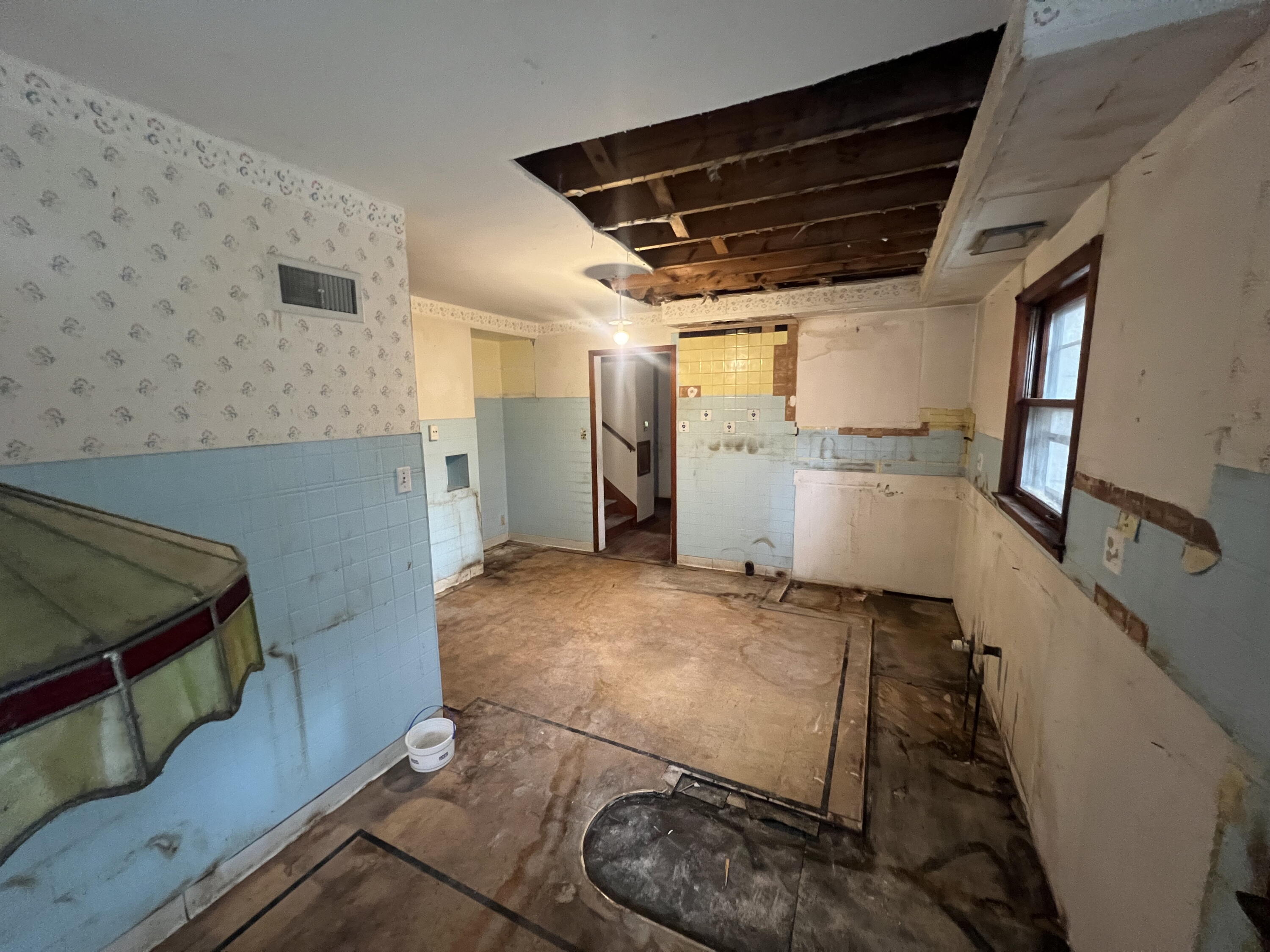 4848 Highway 83 Chenequa, WI 53029 - Photo 5 of 21 Kitchen