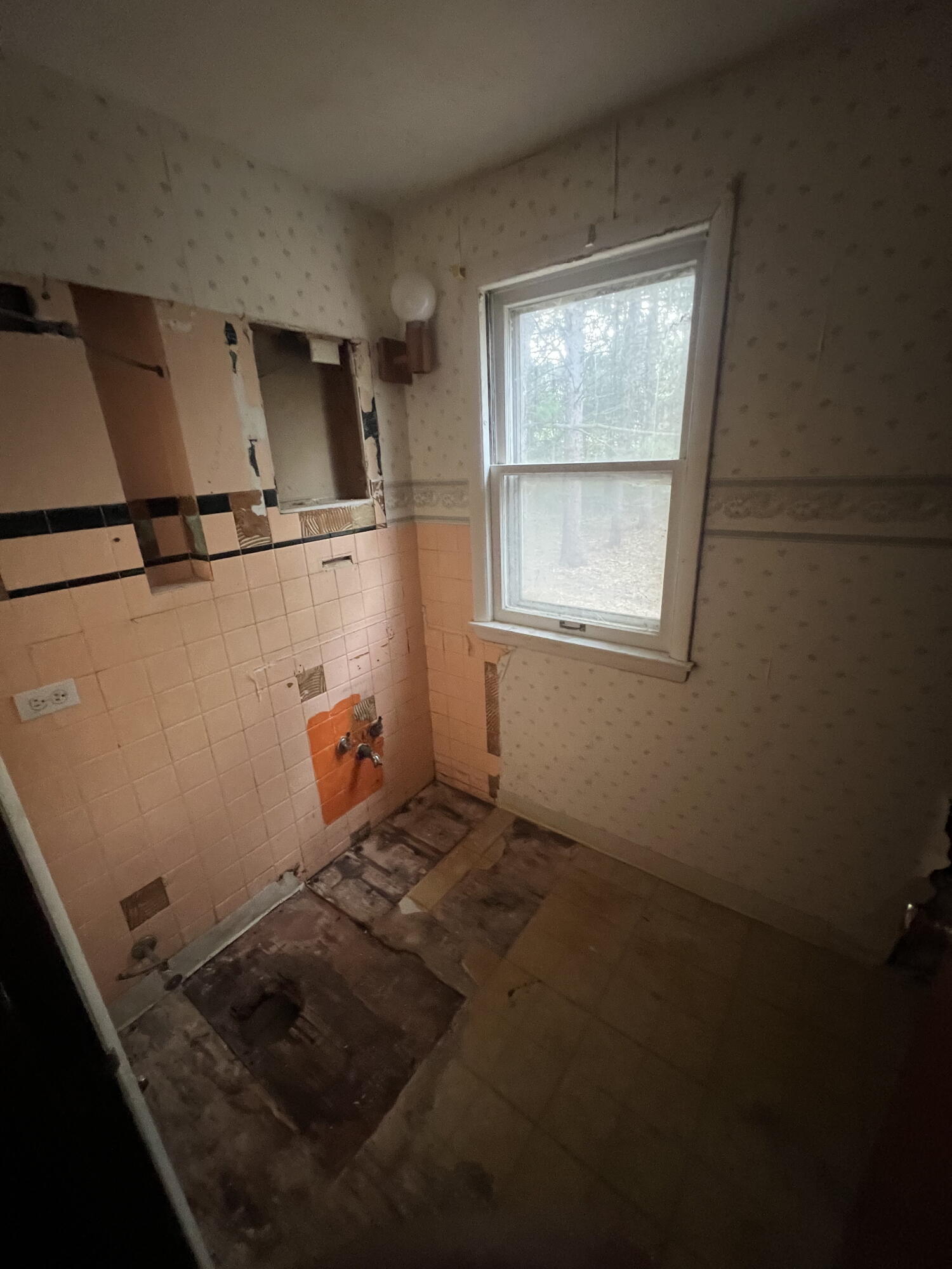 4848 Highway 83 Chenequa, WI 53029 - Photo 10 of 21 Full bath