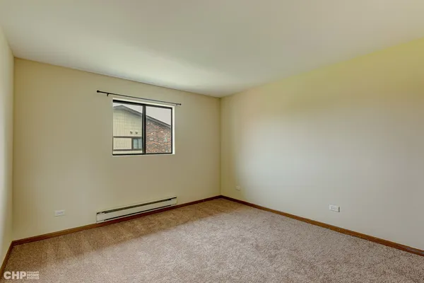 $1,650 | 439 Berkshire Drive, Unit 36, Crystal Lake, IL 60014