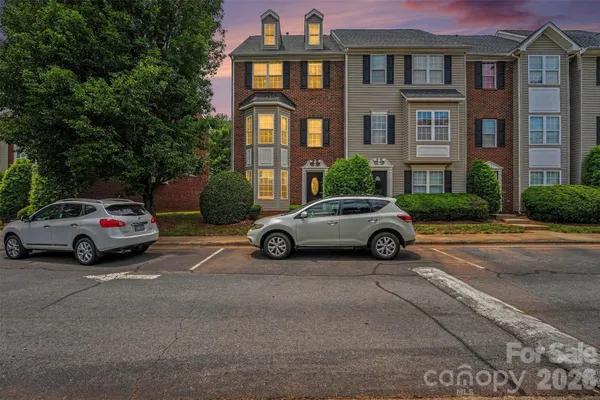 $308,900 | 9866 Treeside Lane, Matthews, NC 28105