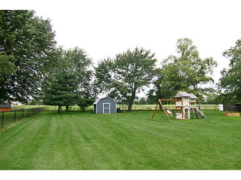 9188 Leroy Road Brownsburg, IN 46112 - Photo 7 of 24