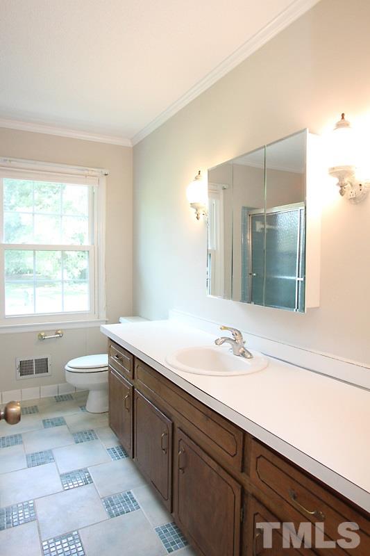 2012 Mallard Lane Raleigh, NC 27609 - Photo 9 of 20 Gallery Image 9