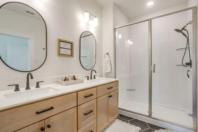 $355,000 | 7705 Reis Lane, North Richland Hills, TX 76182