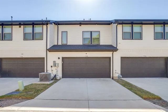 $355,000 | 7705 Reis Lane, North Richland Hills, TX 76182