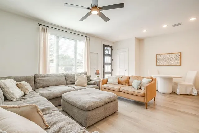 $355,000 | 7705 Reis Lane, North Richland Hills, TX 76182