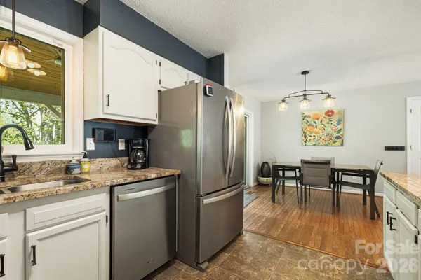 $542,900 | 40 Harold Sluder Road, Alexander, NC 28701