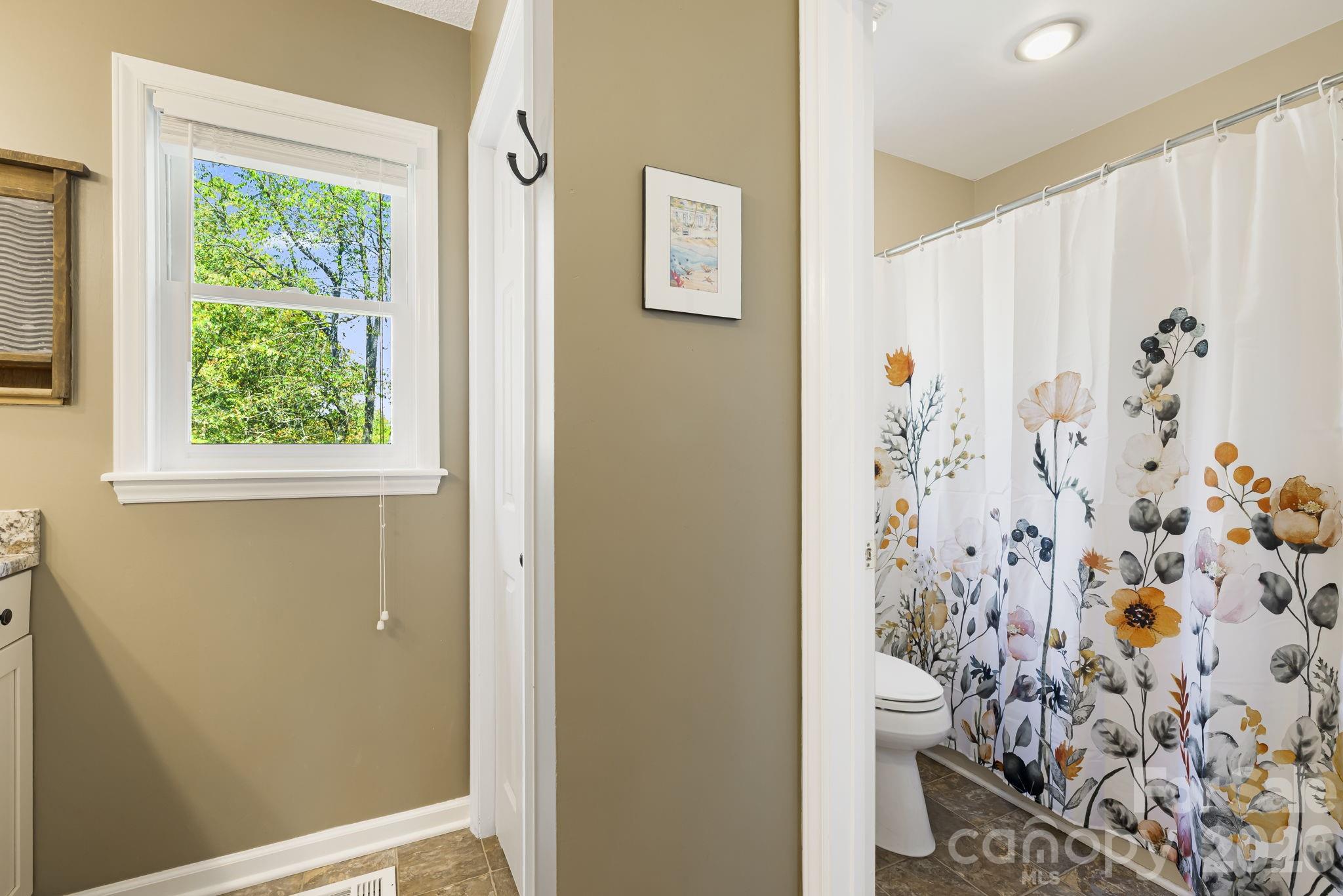 40 Harold Sluder Road Alexander, NC 28701 - Photo 20 of 38