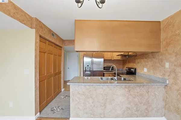 $729,900 | 685 Palomino Drive, Unit D, Pleasanton, CA 94566