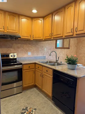 $729,900 | 685 Palomino Drive, Unit D, Pleasanton, CA 94566