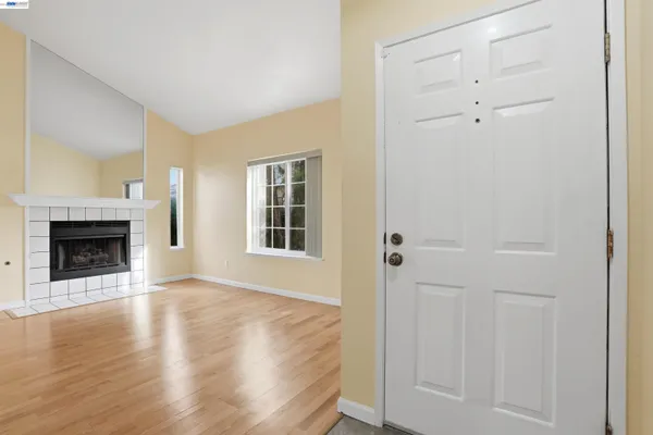 $729,900 | 685 Palomino Drive, Unit D, Pleasanton, CA 94566