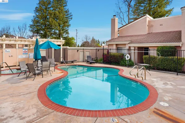 $729,900 | 685 Palomino Drive, Unit D, Pleasanton, CA 94566