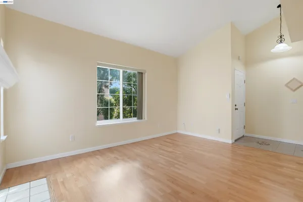 $729,900 | 685 Palomino Drive, Unit D, Pleasanton, CA 94566