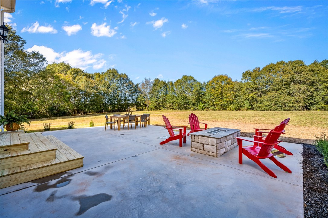 5016 Copeland Road Belton, SC 29627 - Photo 41 of 50 Outdoor gas fire pit