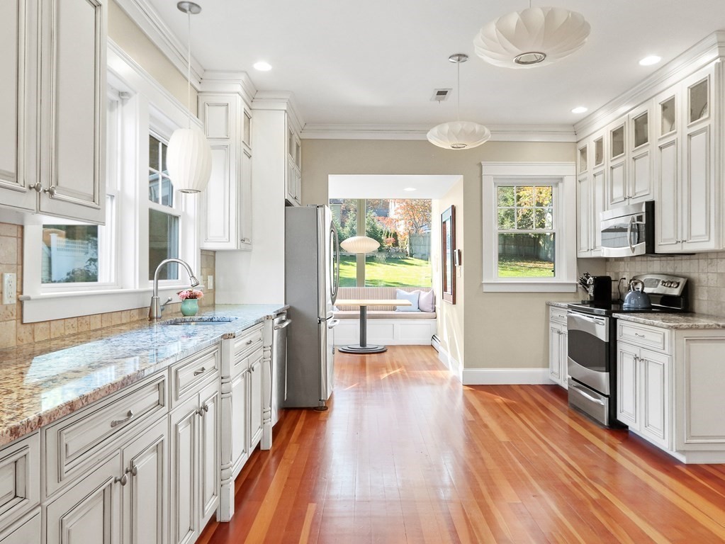 44 Norfolk Street Needham, MA 02492 - Photo 11 of 29