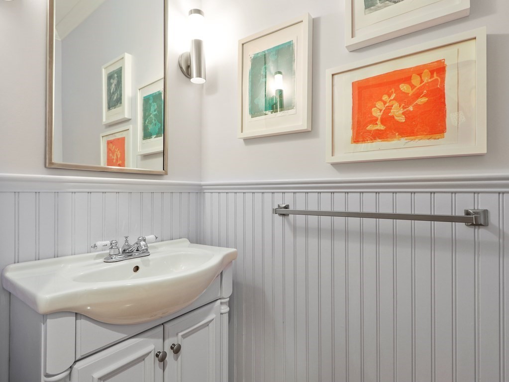 44 Norfolk Street Needham, MA 02492 - Photo 16 of 29