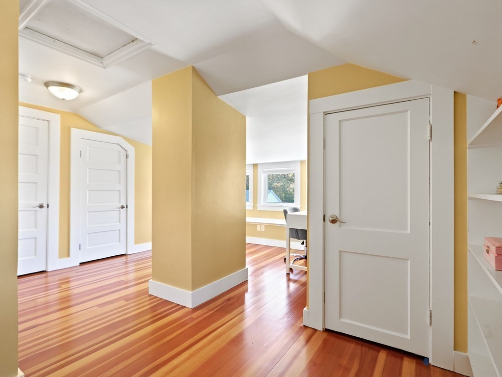 44 Norfolk Street Needham, MA 02492 - Photo 23 of 29