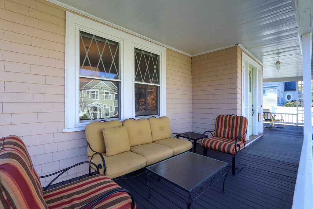 44 Norfolk Street Needham, MA 02492 - Photo 5 of 29