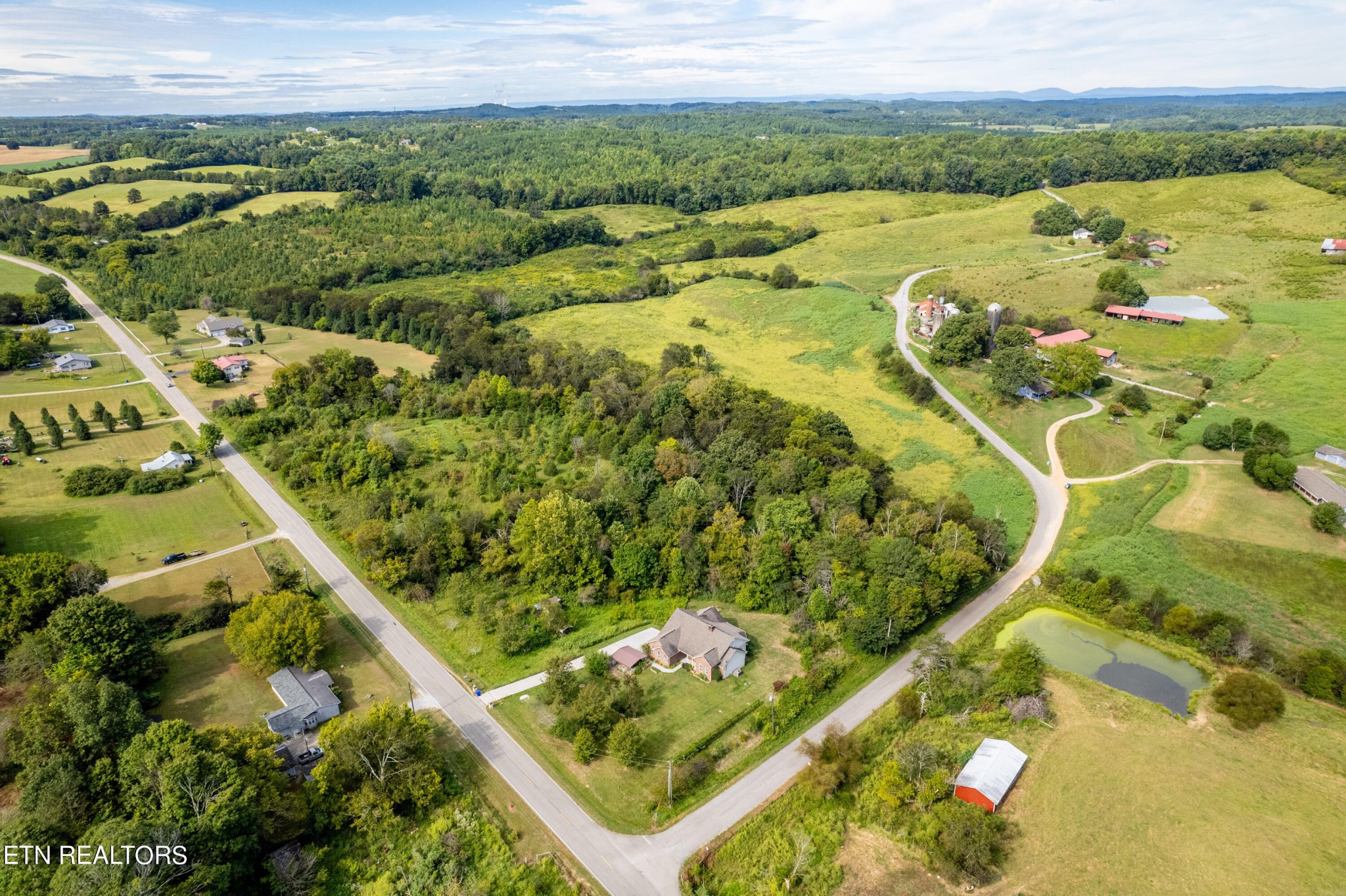 17254 Stockton Valley Road Philadelphia, TN 37846 - Photo 42 of 51 Gallery Image 42