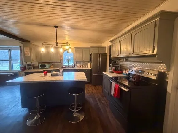 $399,900 | 500 East 136th Street, Grant, MI 49327