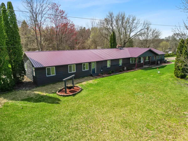 $399,900 | 500 East 136th Street, Grant, MI 49327
