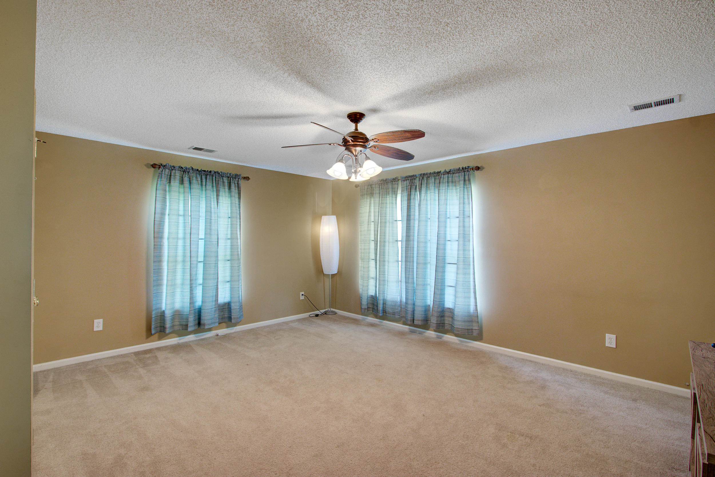 1135 Deerberry Road Hanahan, SC 29445 - Photo 26 of 40 1153 Deerberry, Rd Hanahan SC (29)
