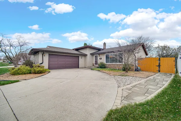 $389,000 | 1814 Tulip Lane, Munster, IN 46321