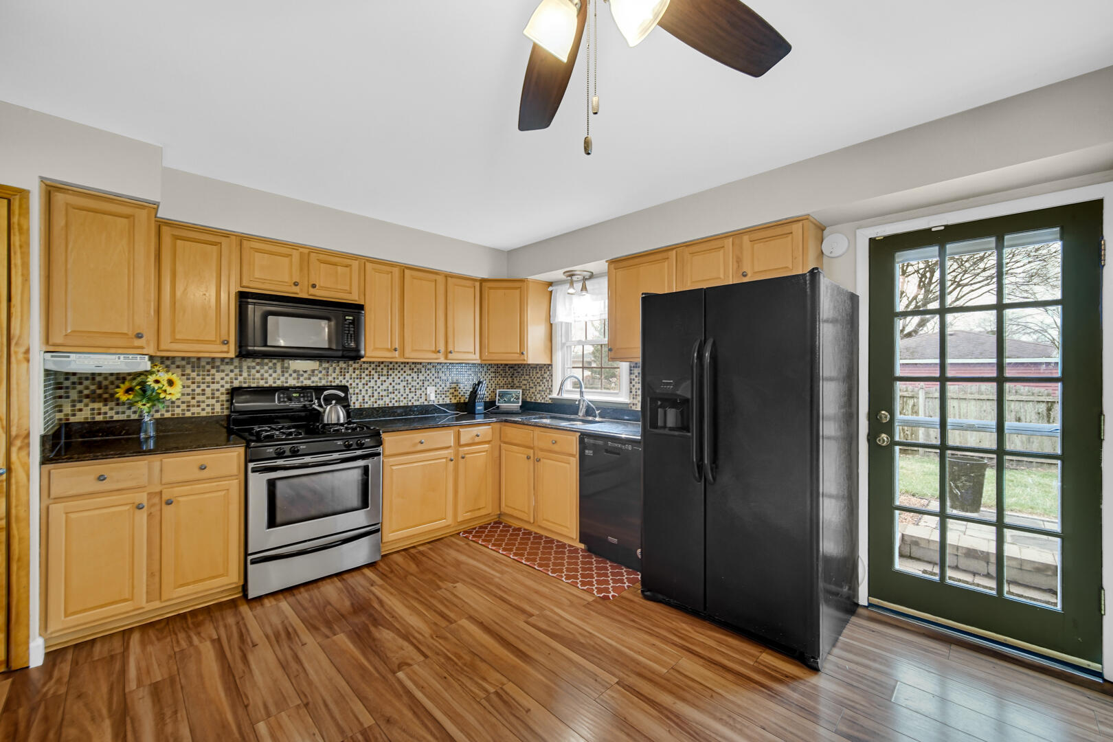 1814 Tulip Lane Munster, IN 46321 - Photo 6 of 24 1620x1080