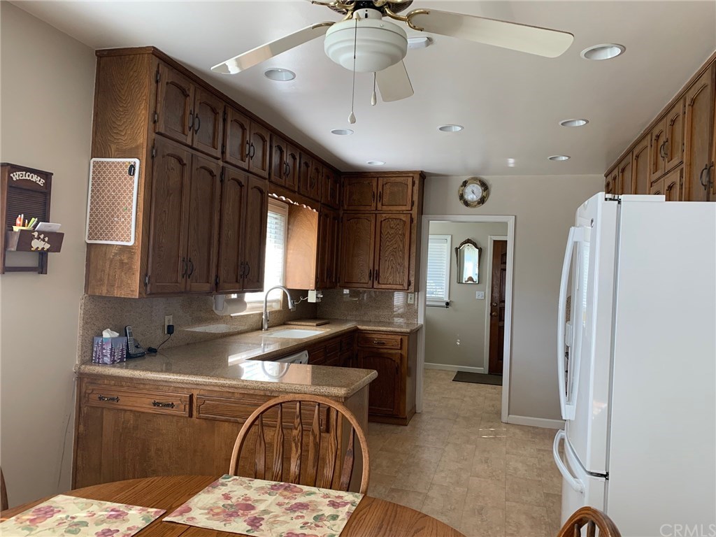 400 Fairview Avenue Madera, CA 93637 - Photo 10 of 36