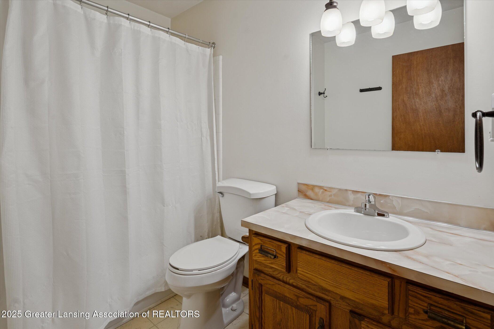 1339 Flanders Road Charlotte, MI 48813 - Photo 29 of 48 29-1339-Flanders-Rd-Charlotte-MI-48813-W