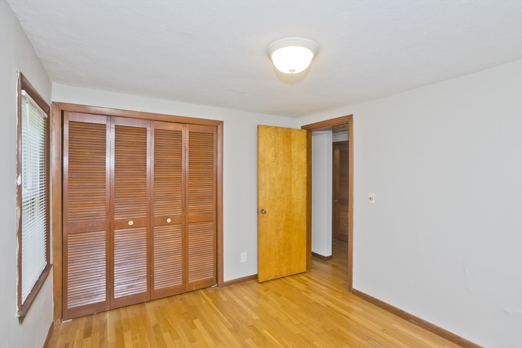 290 Wilbraham Road Hampden, MA 01036 - Photo 15 of 22