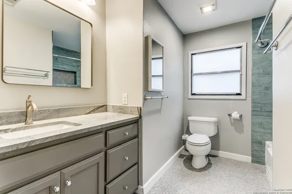 $3,200 | 124 Normandy Avenue, Alamo Heights, TX 78209