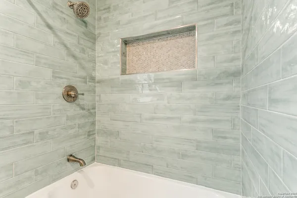 $3,200 | 124 Normandy Avenue, Alamo Heights, TX 78209