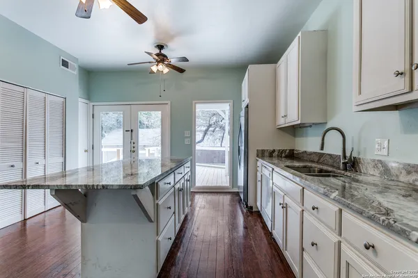 $3,200 | 124 Normandy Avenue, Alamo Heights, TX 78209