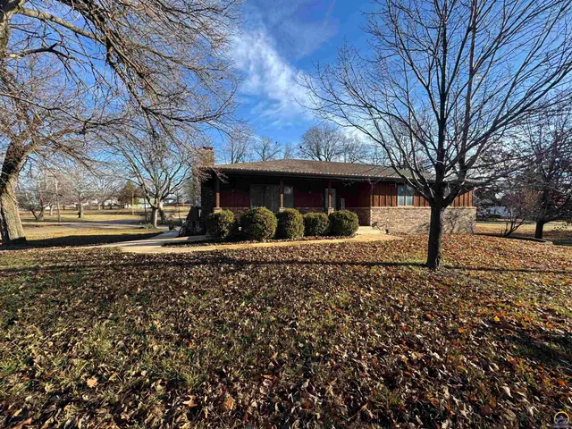 $294,900 | 124 Locust Street, Nortonville, KS 66060