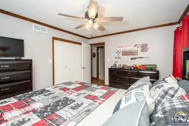 $294,900 | 124 Locust Street, Nortonville, KS 66060