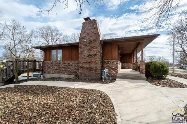 $294,900 | 124 Locust Street, Nortonville, KS 66060