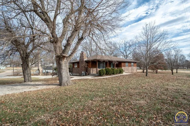 $294,900 | 124 Locust Street, Nortonville, KS 66060