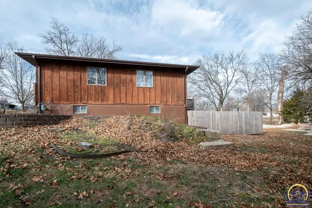 $294,900 | 124 Locust Street, Nortonville, KS 66060