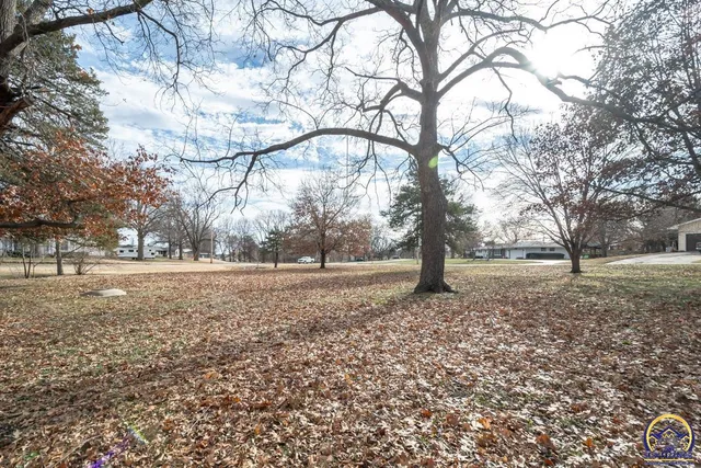 $294,900 | 124 Locust Street, Nortonville, KS 66060