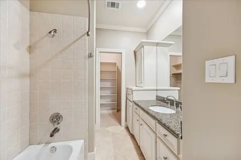 $765,000 | 1712 McDuffie Street, Houston, TX 77019