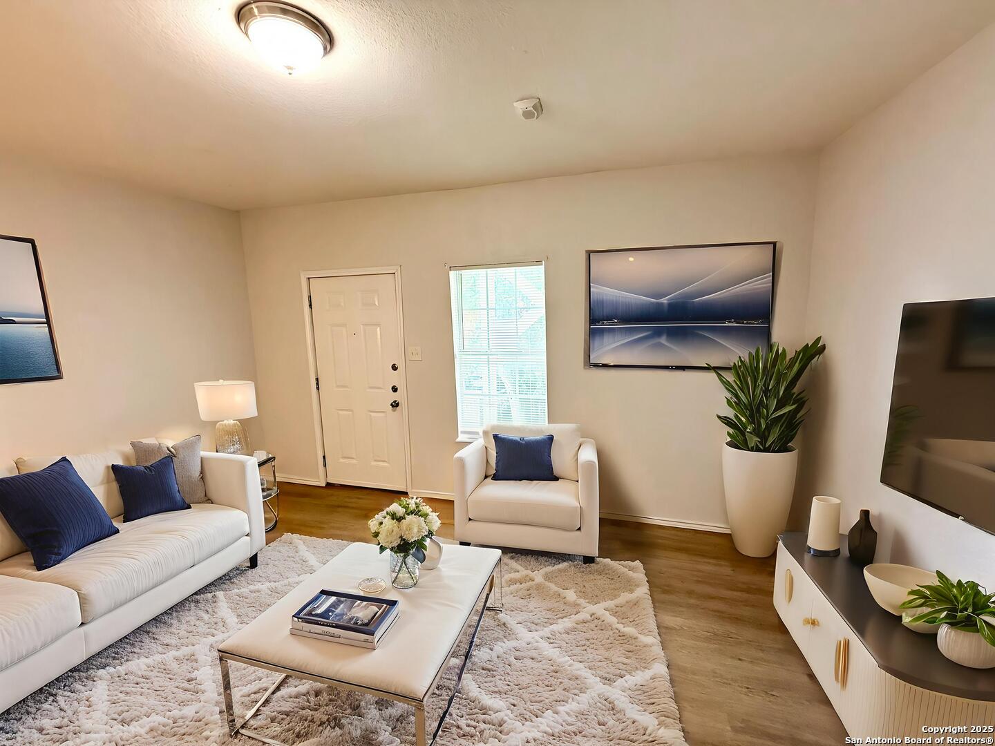 816 Rivas Street, Unit C San Antonio, TX 78207 - Photo 2 of 13