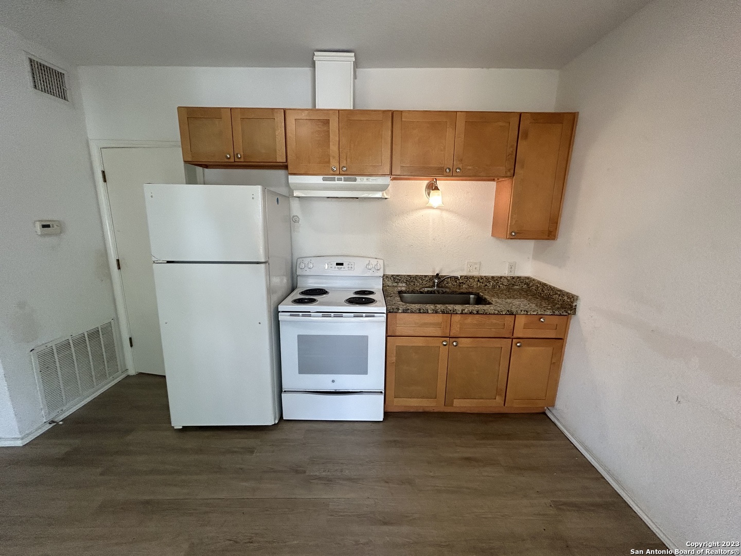 816 Rivas Street, Unit C San Antonio, TX 78207 - Photo 4 of 13