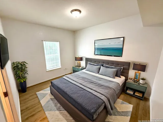 $725 | 816 Rivas Street, Unit C, San Antonio, TX 78207