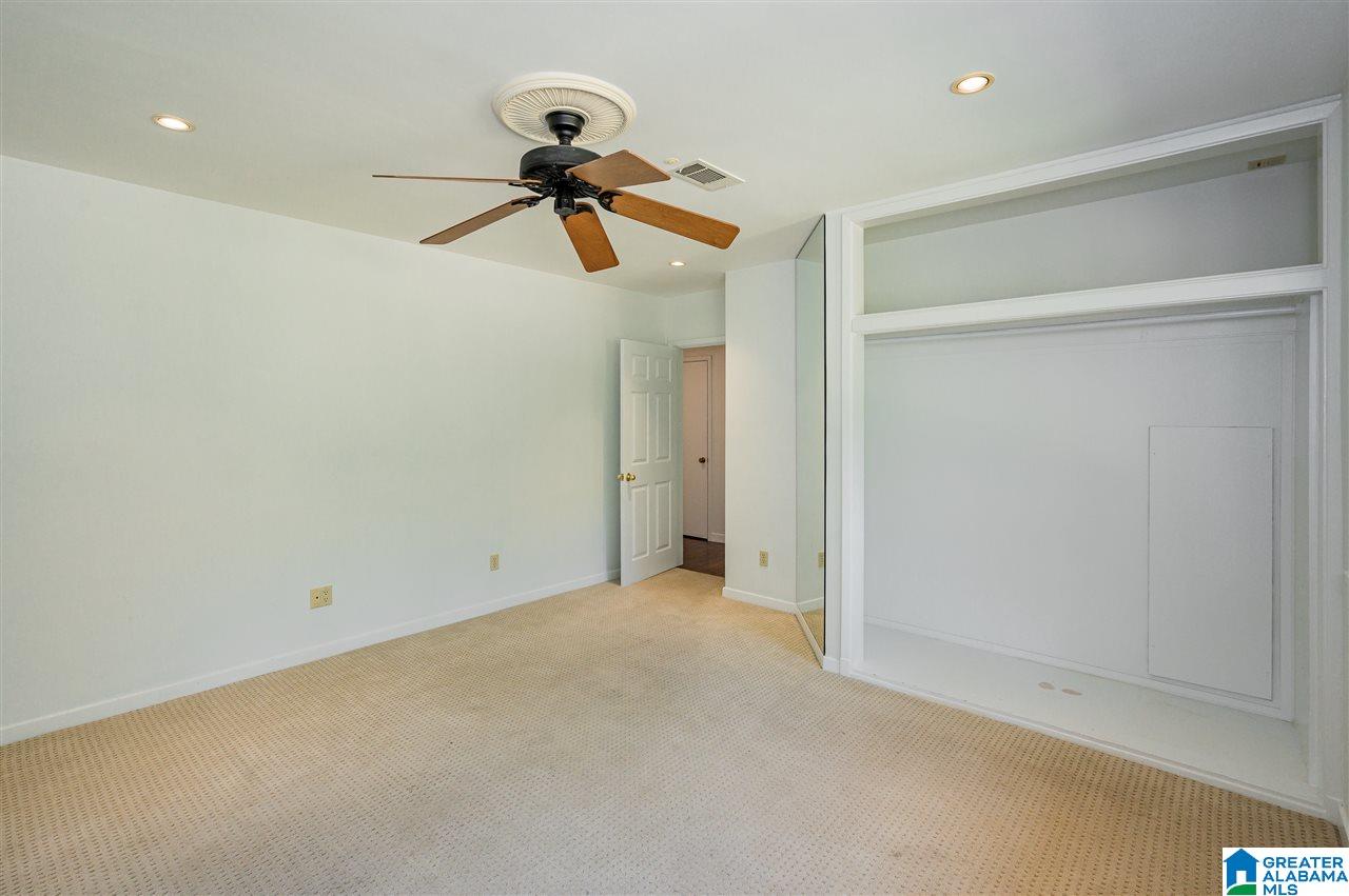 2716 Woodridge Road Birmingham, AL 35223 - Photo 27 of 37