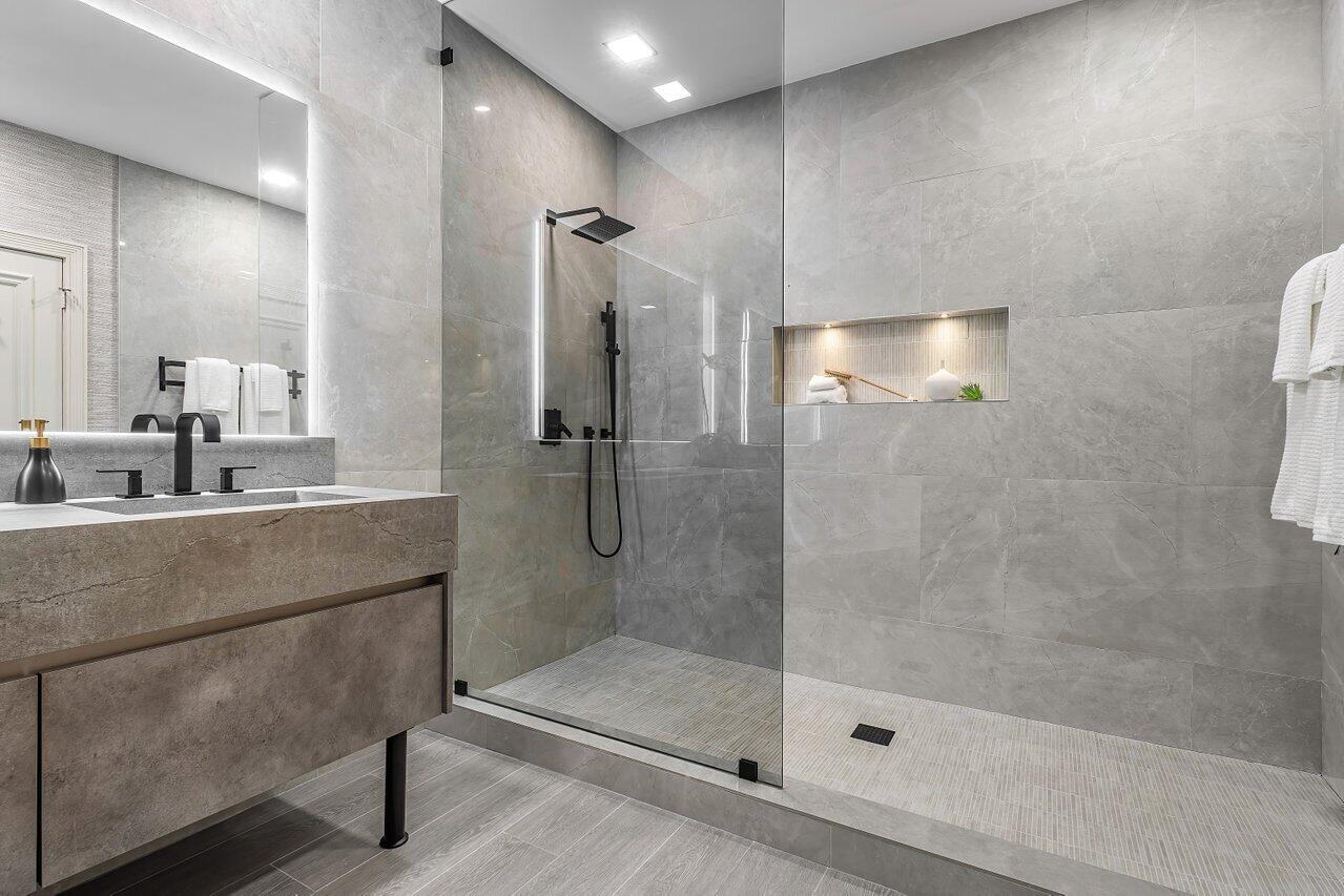 10450 Stonebridge Boulevard Boca Raton, FL 33498 - Photo 18 of 31 18